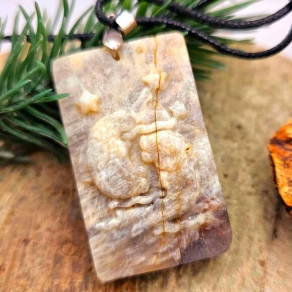 Nature Cream Moonstone Carved Pisces Pendant Necklace - Picture 1 of 9